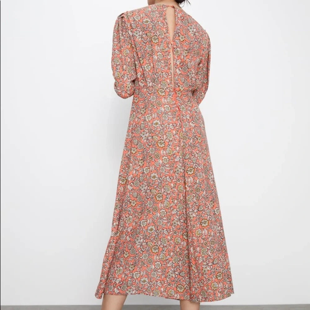 Zara FLORAL PRINTED DRAPED MIDI Flowy DRESS Long Sleeve Puff Shoulders Sz XS NEW - Picture 11 of 16